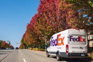 How to Sue FedEx After a Freight Driver Causes an Accident